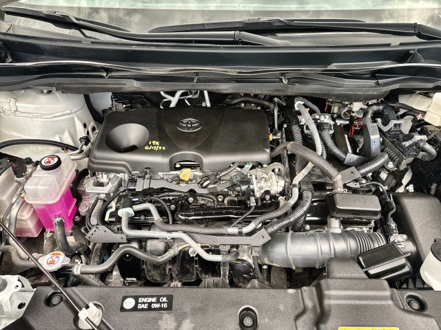 Used 2024 Toyota Sienna LE FWD image 25