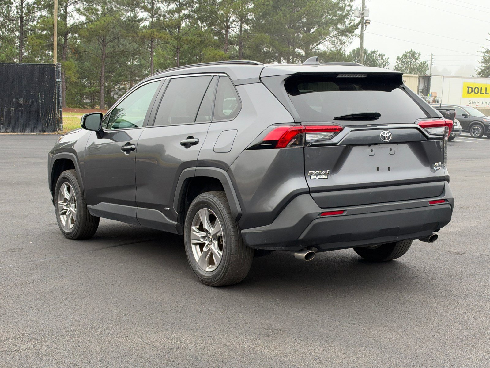 Used 2025 Toyota RAV4 XLE AWD/4WD image 7