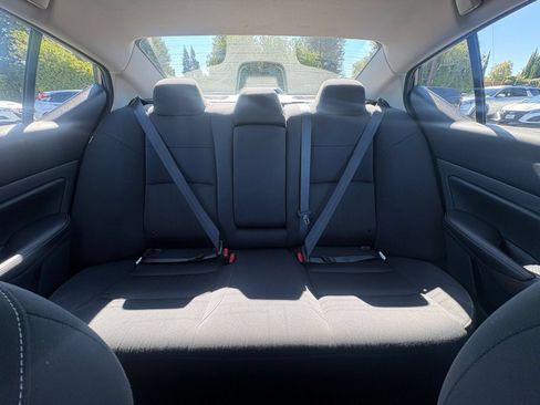 Used 2025 Nissan Altima 2.5 SV FWD image 38