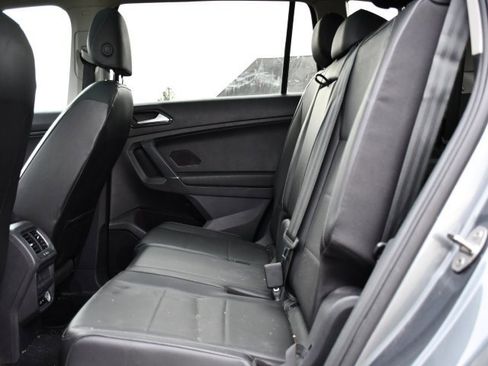 Used 2018 Volkswagen Tiguan SEL image 15