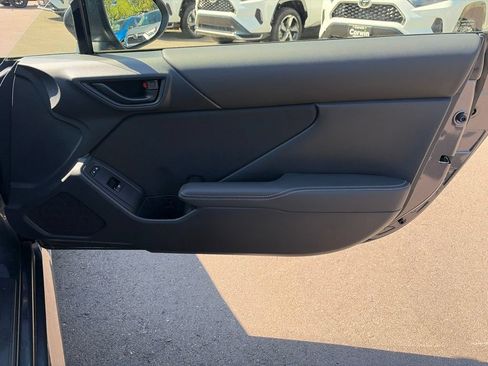 Used 2025 Toyota GR86 RWD image 12
