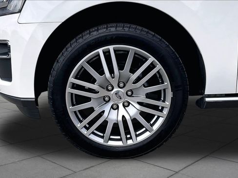 Used 2023 Ford Expedition Limited RWD image 10