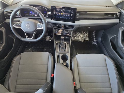 New 2025 Volkswagen Jetta SE image 19