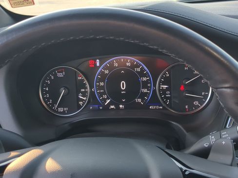 Used 2024 Buick Enclave Avenir w/ Avenir Technology Package image 15