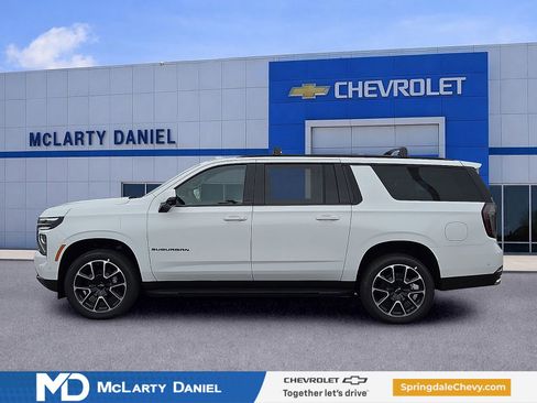 New 2026 Chevrolet Suburban RST w/ Comfort Package AWD/4WD image 3