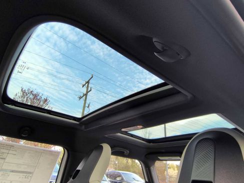 New 2026 MINI Cooper 4-Door Hardtop image 23