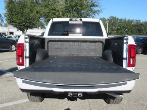 New 2026 RAM 2500 Laramie AWD/4WD image 6