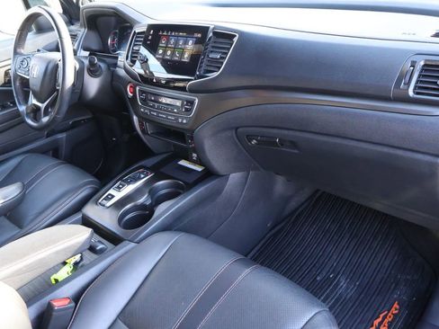 Used 2022 Honda Pilot TrailSport image 38