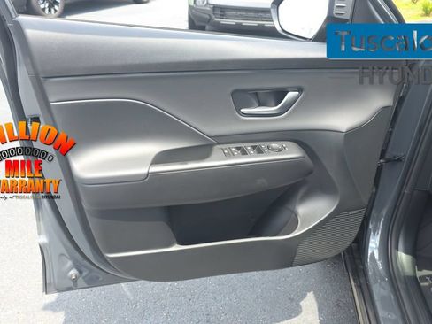 New 2026 Hyundai Kona Limited FWD image 11