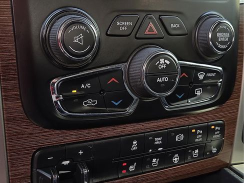 Used 2016 RAM 2500 Laramie image 13