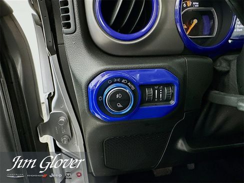 Used 2020 Jeep Gladiator Sport w/ Quick Order Package 24S image 22