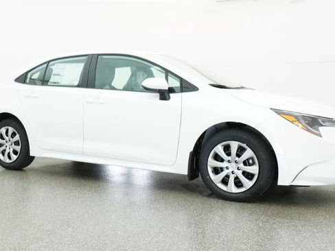 Used 2026 Toyota Corolla LE image 31