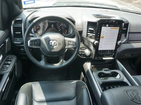 Used 2024 RAM 1500 Laramie AWD/4WD image 6