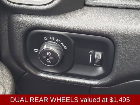 Used 2025 RAM 3500 Tradesman w/ Chrome Appearance Group image 12