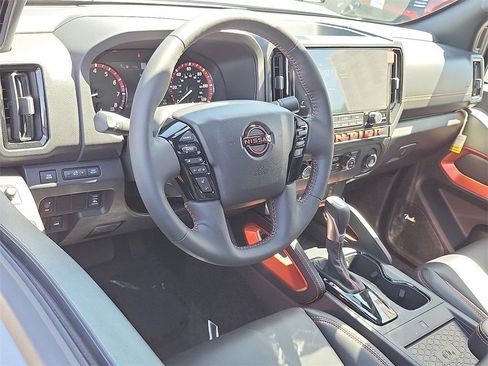 New 2025 Nissan Frontier PRO-4X w/ Pro Premium Package image 4