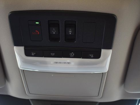 New 2026 Nissan Pathfinder Platinum FWD image 47
