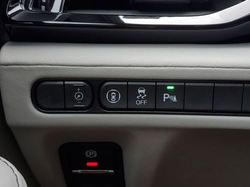 Certified 2023 Acura MDX FWD w/ Technology Package image 31