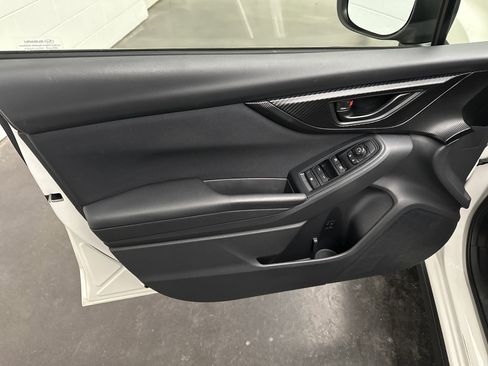 Used 2023 Subaru Crosstrek 2.0i image 16