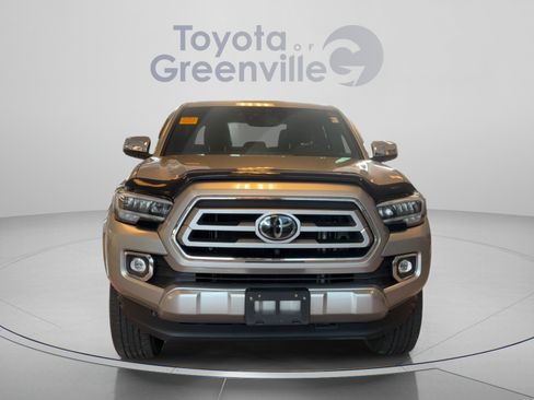 Used 2022 Toyota Tacoma Limited AWD/4WD image 9