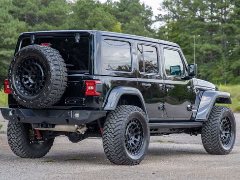Used 2018 Jeep Wrangler Unlimited Sahara w/ Quick Order Package 24M Moab AWD/4WD image 7