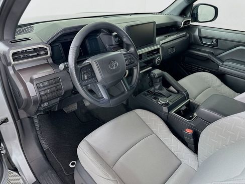 Used 2025 Toyota Tacoma SR5 image 9