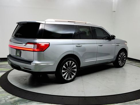 Used 2020 Lincoln Navigator Reserve image 5