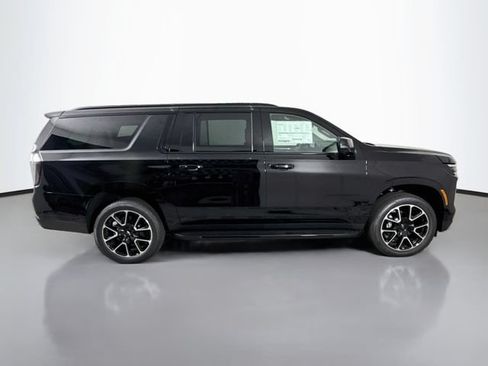 New 2026 Chevrolet Suburban RST w/ RST Capability Package AWD/4WD image 10