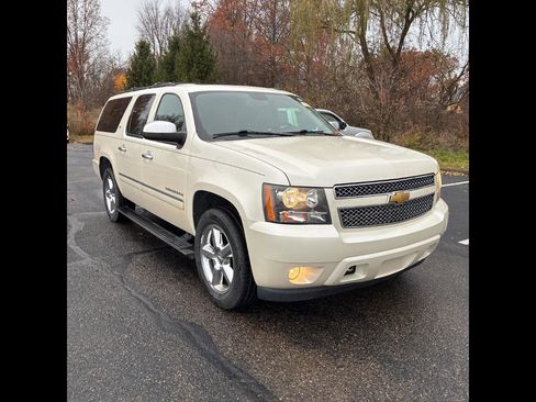 Used 2013 Chevrolet Suburban LTZ image 1