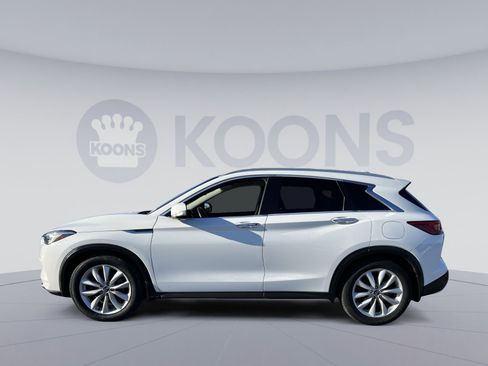 Used 2019 INFINITI QX50 Essential w/ Premium Heat Package image 2