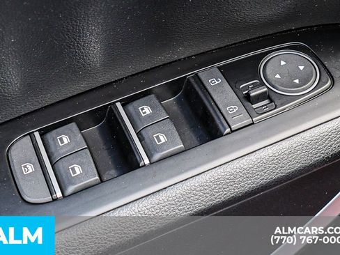 Used 2025 Kia Soul LX w/ LX Technology Package FWD image 46