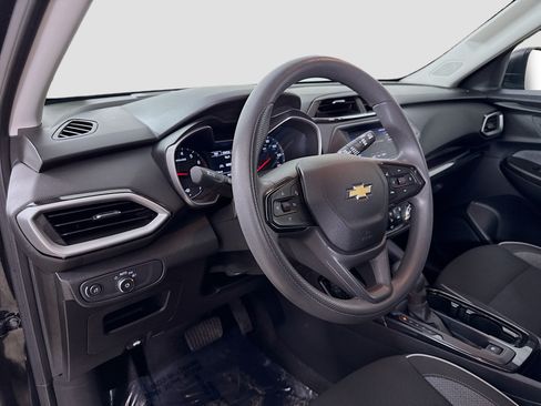 Used 2023 Chevrolet TrailBlazer LS FWD image 11