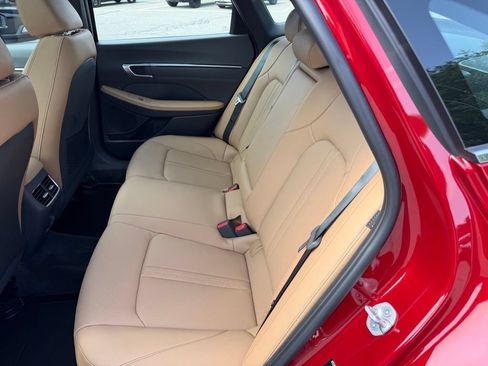 Used 2023 Hyundai Sonata Limited FWD image 7