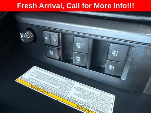 Used 2020 Toyota Tacoma TRD Off-Road w/ Technology Package AWD/4WD image 16
