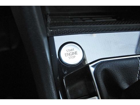 Used 2026 Volkswagen Taos SE FWD image 26