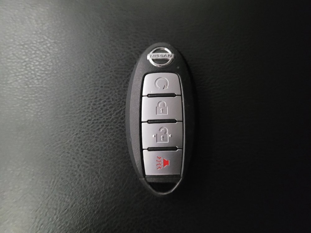 Used 2020 Nissan Pathfinder SV FWD image 32