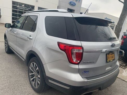 Used 2018 Ford Explorer Platinum image 16