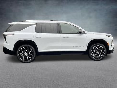 New 2026 Chevrolet Traverse High Country w/ LPO, Floor Liner Package image 4