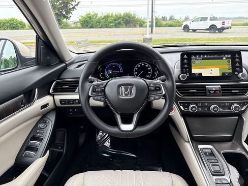 Used 2019 Honda Accord Touring image 21