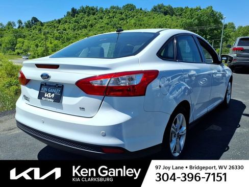 Used 2014 Ford Focus SE w/ SE Winter Package FWD image 7