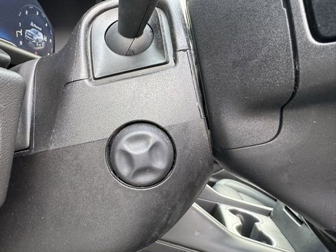 Used 2024 Chevrolet Suburban LT w/ LT Signature Plus Package image 25