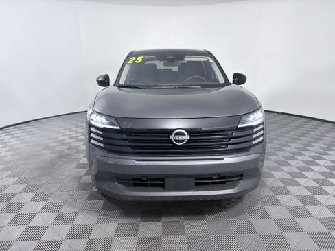 Used 2025 Nissan Kicks SV image 10