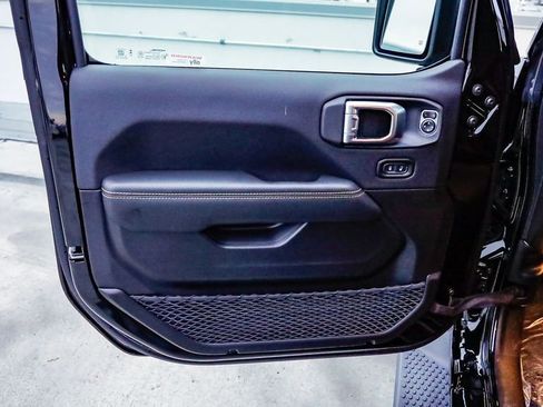 New 2026 Jeep Wrangler Unlimited Sahara AWD/4WD image 25