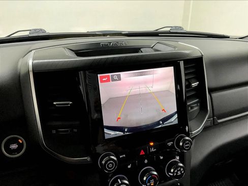 Used 2025 RAM 1500 Big Horn AWD/4WD image 43