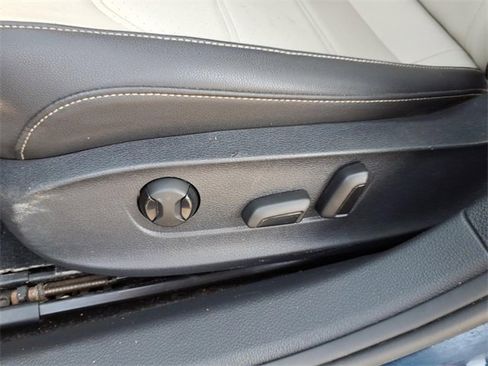 Used 2020 Volkswagen Passat 2.0T R-Line image 15