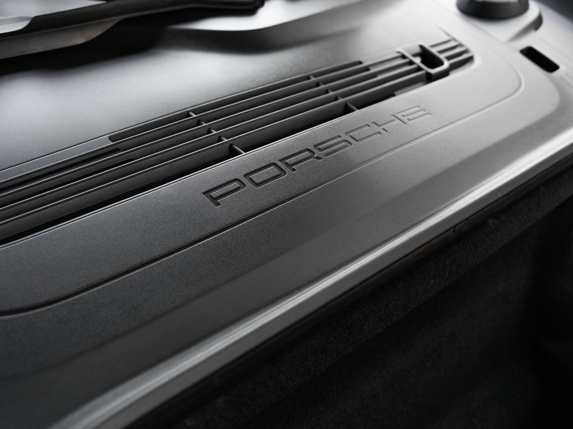Certified 2025 Porsche 718 Boxster S RWD image 42