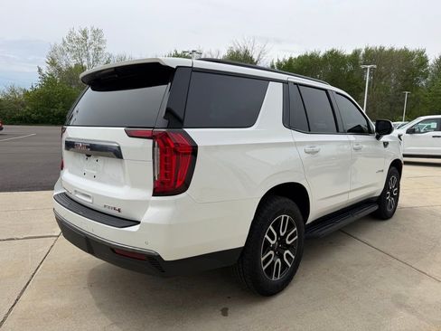 Used 2024 GMC Yukon AT4 AWD/4WD image 5