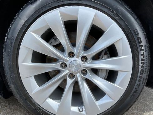 Used 2016 Tesla Model X 75D image 12