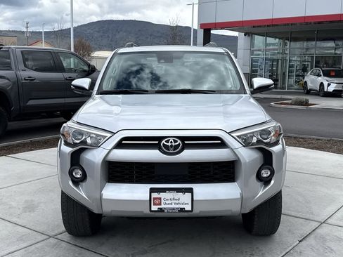 Used 2024 Toyota 4Runner SR5 Premium image 3