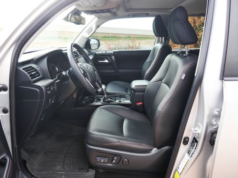 Used 2020 Toyota 4Runner TRD Off-Road Premium image 20