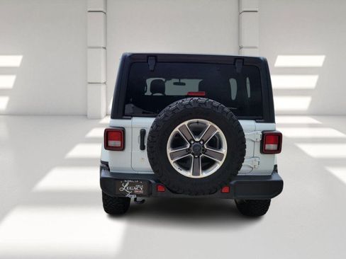 Used 2020 Jeep Wrangler Unlimited Sahara AWD/4WD image 6